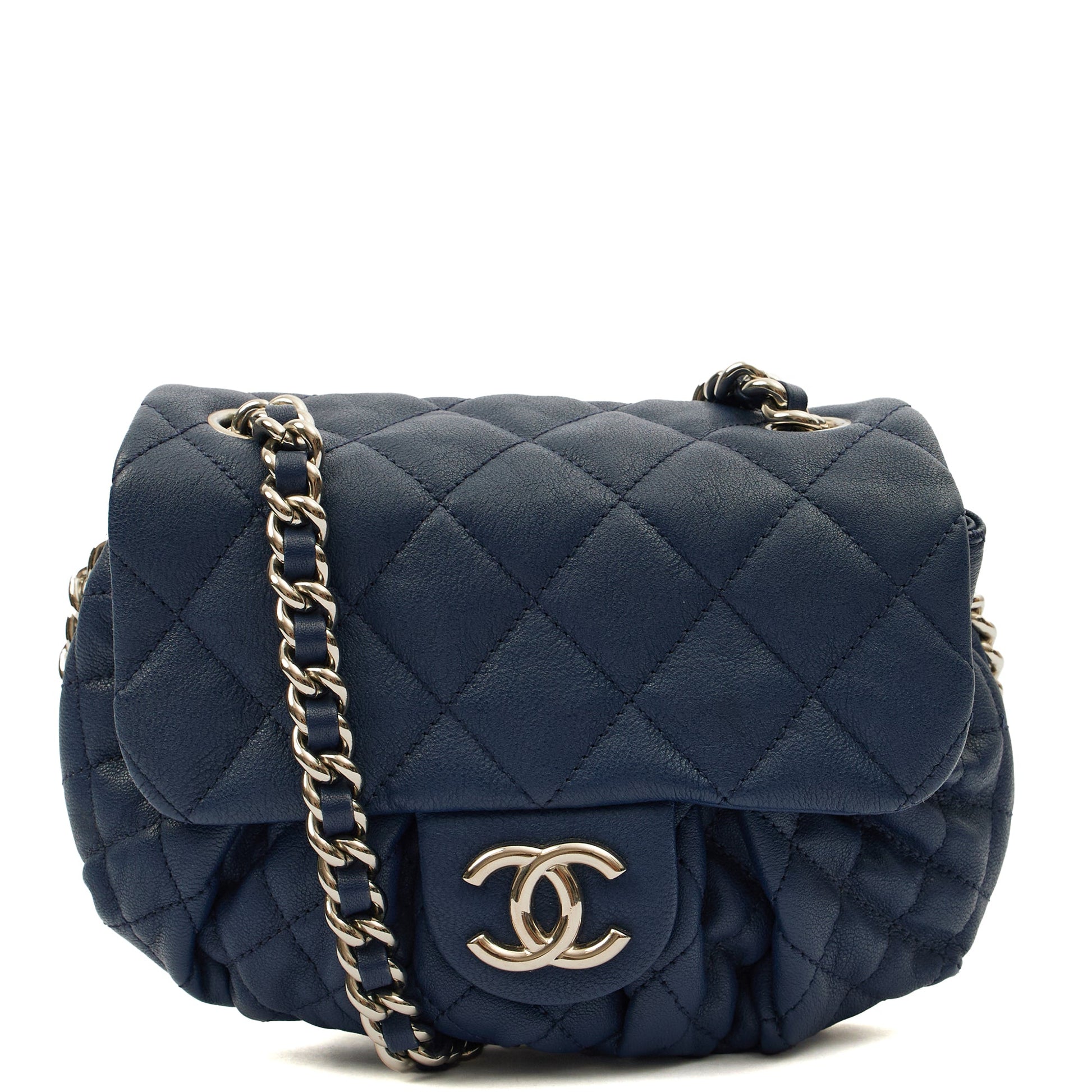 Chanel Cross Body Chain Around Flap in Navy, Calfskin Leather — Alternate View 17