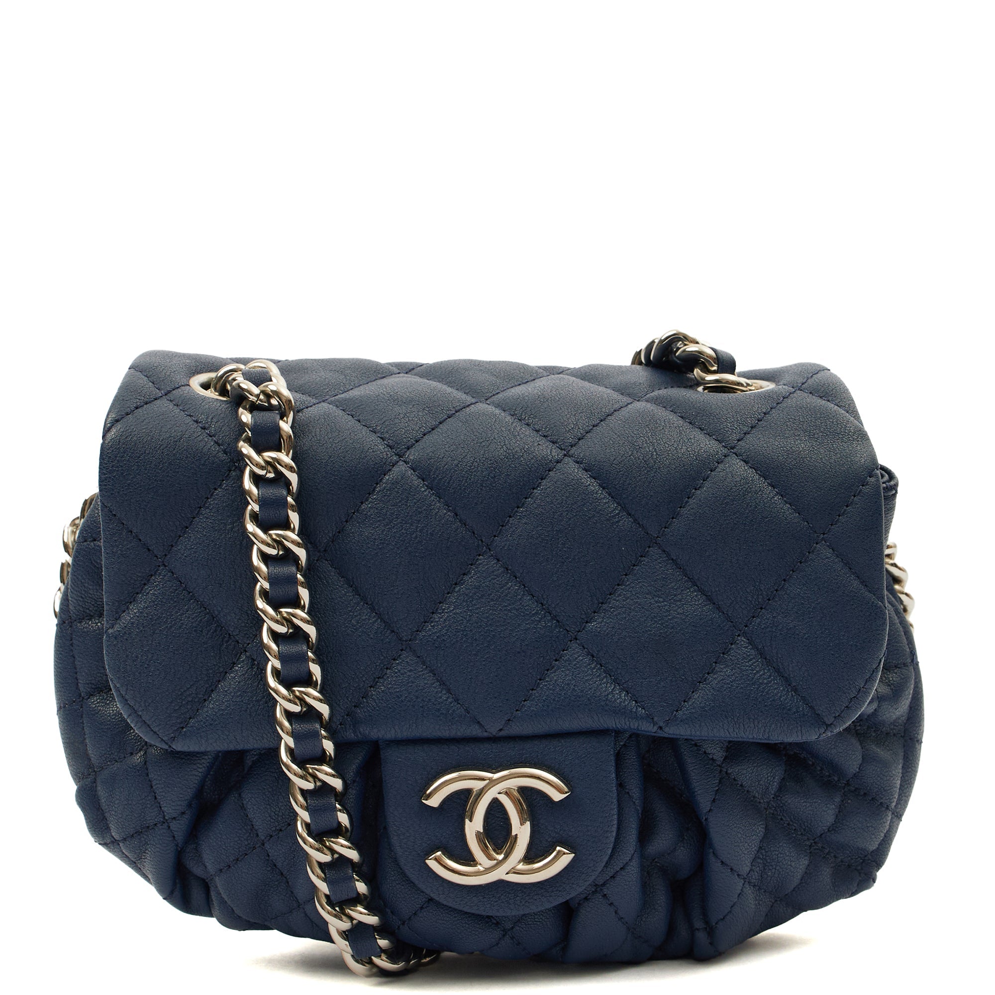 Chanel Cross Body Chain Around Flap in Navy, Calfskin Leather — Alternate View 17