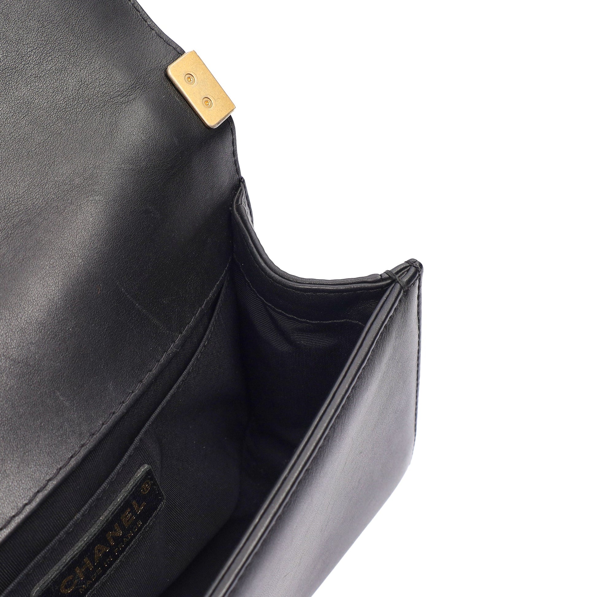 Chanel Shoulder Bag Boy Top Handle - Medium in Black, Calfskin Leather — Alternate View 10