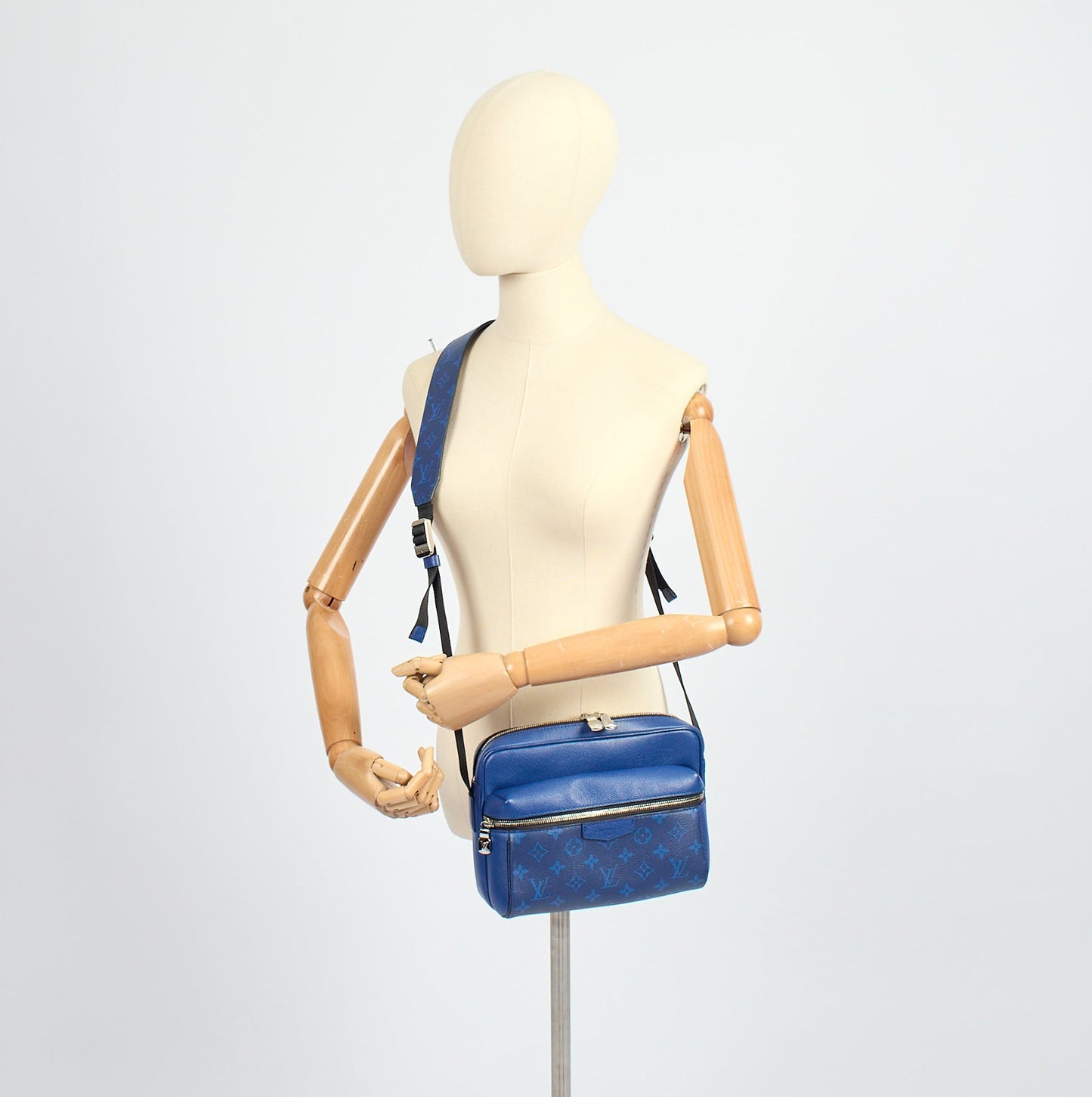 Louis Vuitton Cross Body Outdoor Messenger in Blue, Canvas — Side View