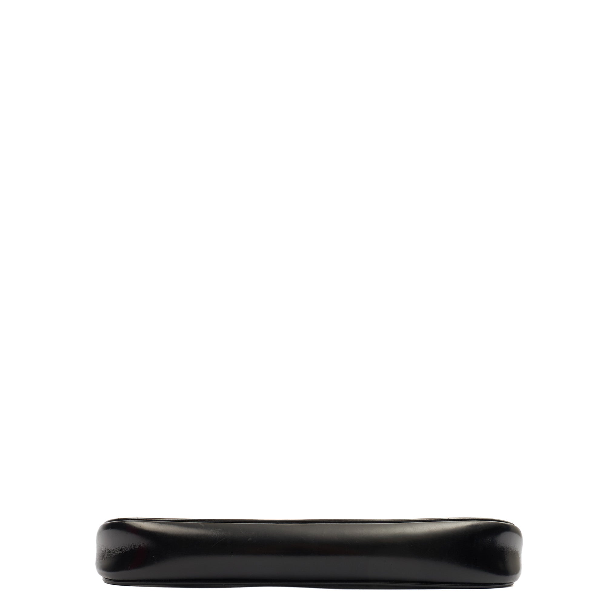 Gucci Shoulder Bag Jackie in Black, Patent Leather — Detail View