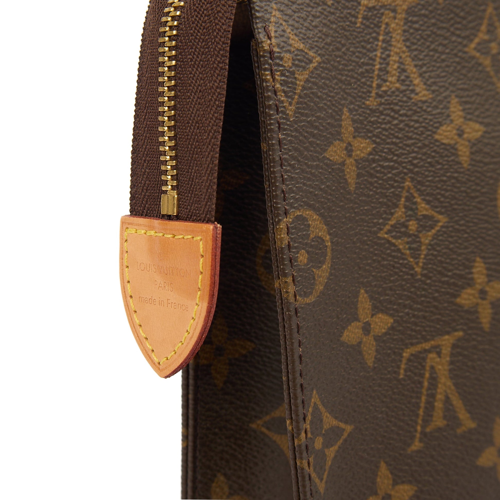 Louis Vuitton Clutch Toiletry Pouch 26  in Monogram, Canvas — Side View