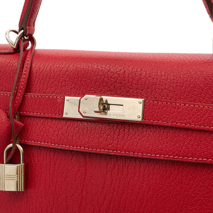 Hermes Kelly 32 in Rouge Casaque, Chevre de Coromandel Leather — Lifestyle View