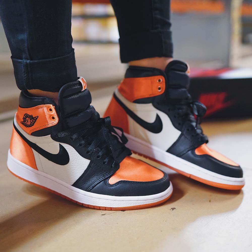Air Jordan 1 WMNS Satin 'Shattered Backboard' Orange Black — UK 2.5 | EU 35.5 | US 5 — Alternate View 7