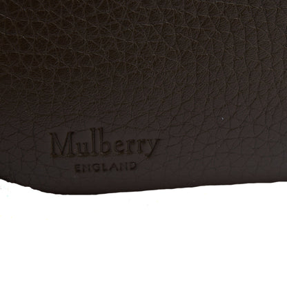 Mulberry Cross Body Urban Zipped Reporter in Khaki Meadow, Calfskin Leather — Lifestyle View