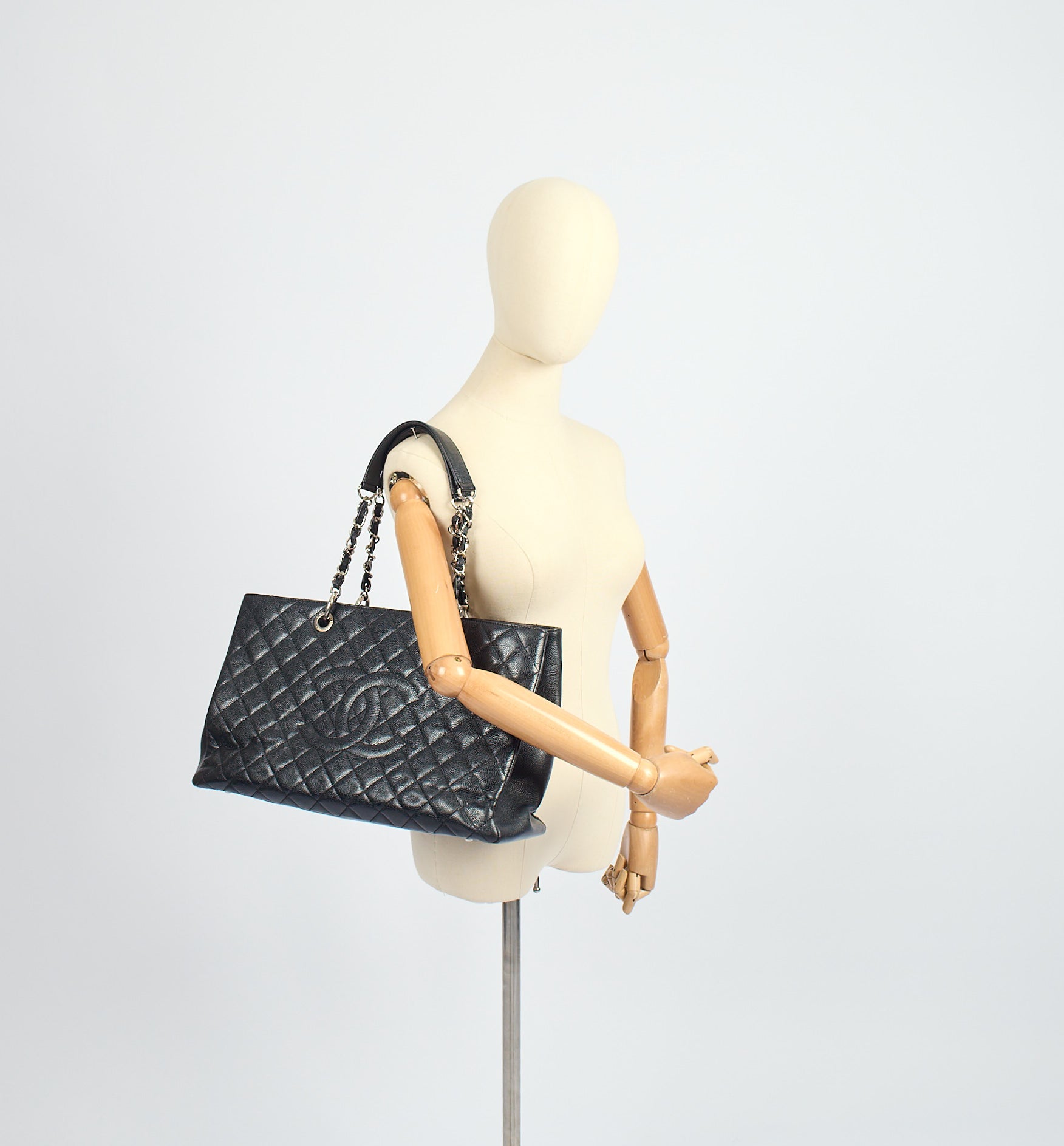 Chanel Tote Grand Shopping Tote XL in Black, Caviar Leather — Side View