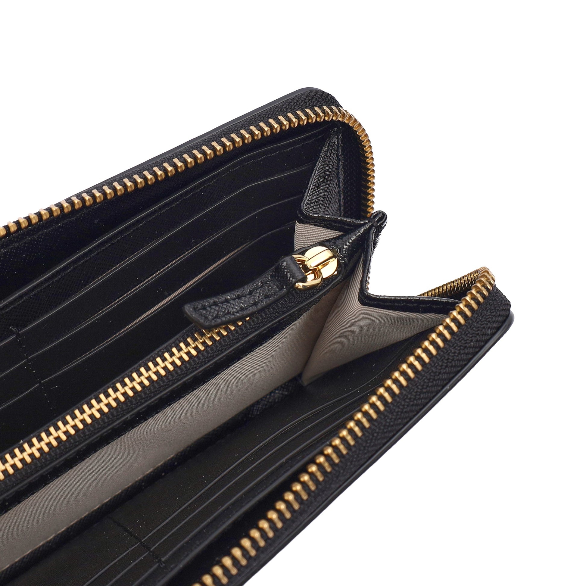 Marc Jacobs Purse Classic Wallet in Neutral, Leather — Detail View