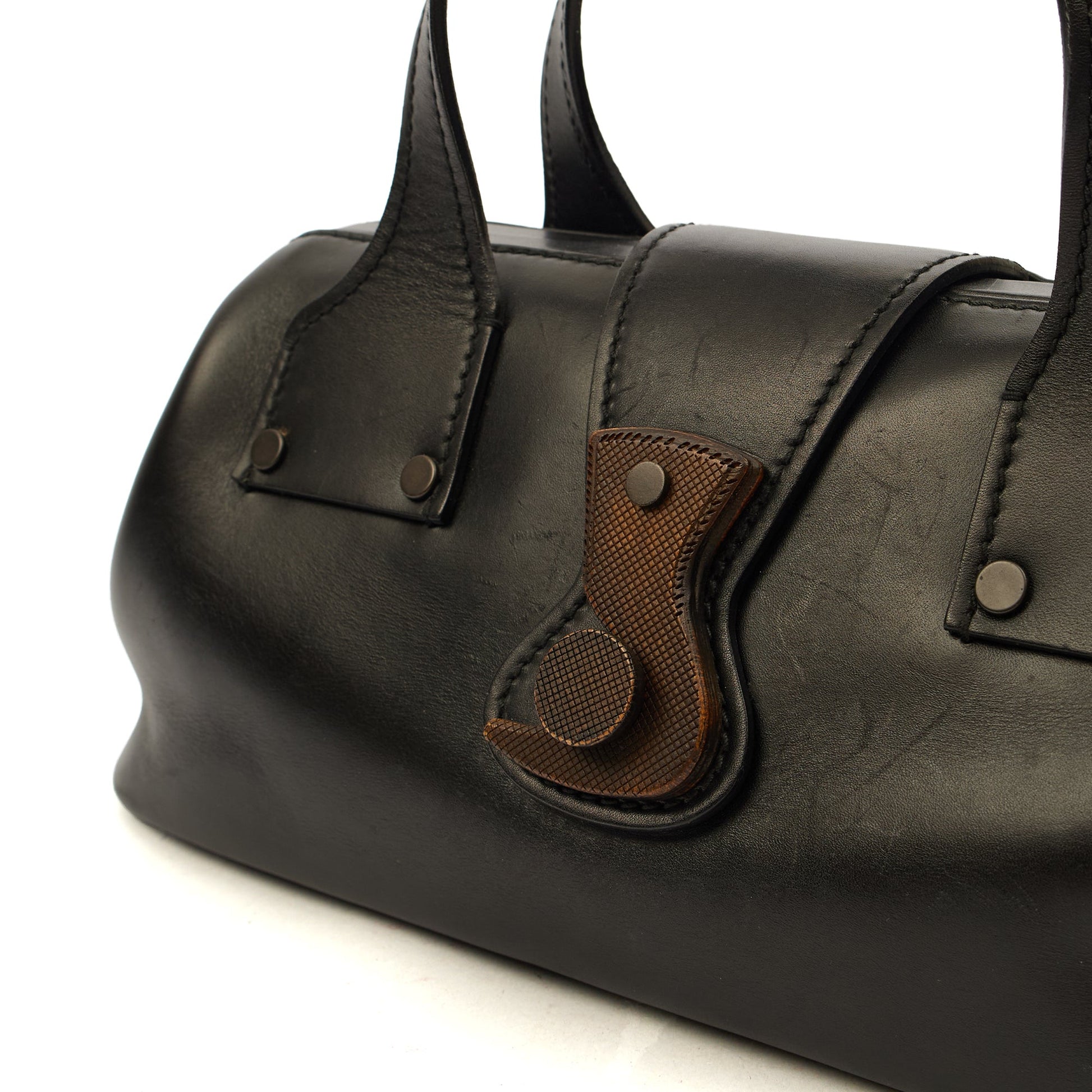 Gucci Top Handle Vintage Shoulder Bag in Black, Leather — Alternate View 15