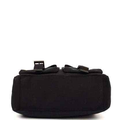 Gucci Tote Canvas Tote in Black, Fabric — Detail View
