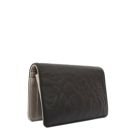 Chanel Wallet Camellia - Wallet in Black, Lambskin Leather — Back View