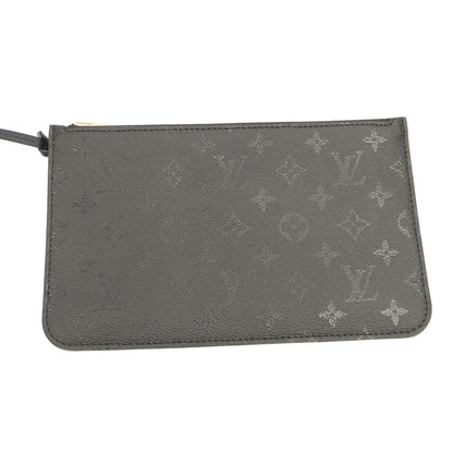 Louis Vuitton Tote Neverfull MM in Black, Leather — Alternate View 7