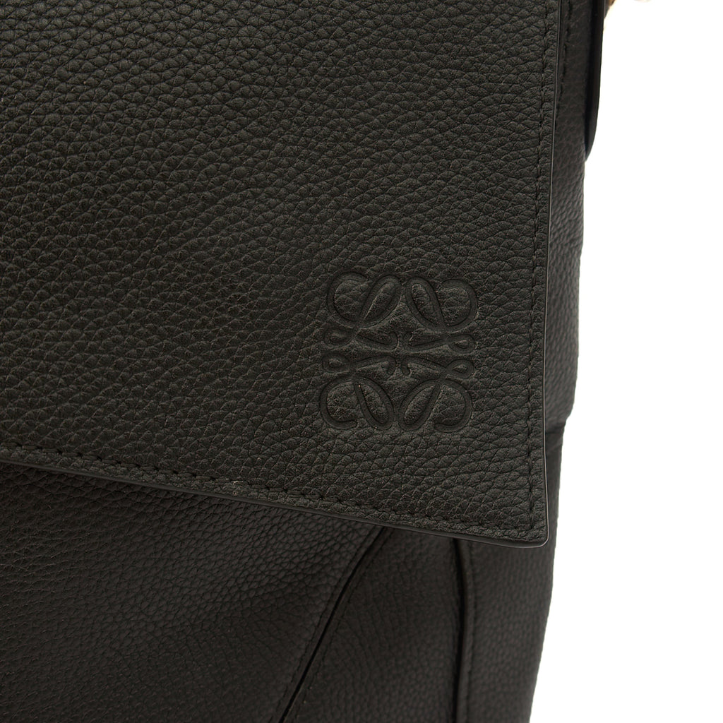 Loewe Cross Body Puzzle - Large in Black, Leather — Detail View