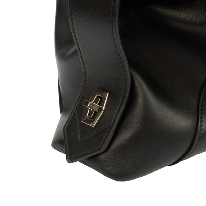 Givenchy Shoulder Bag Antigona Soft - Medium in Black, Leather — Detail View
