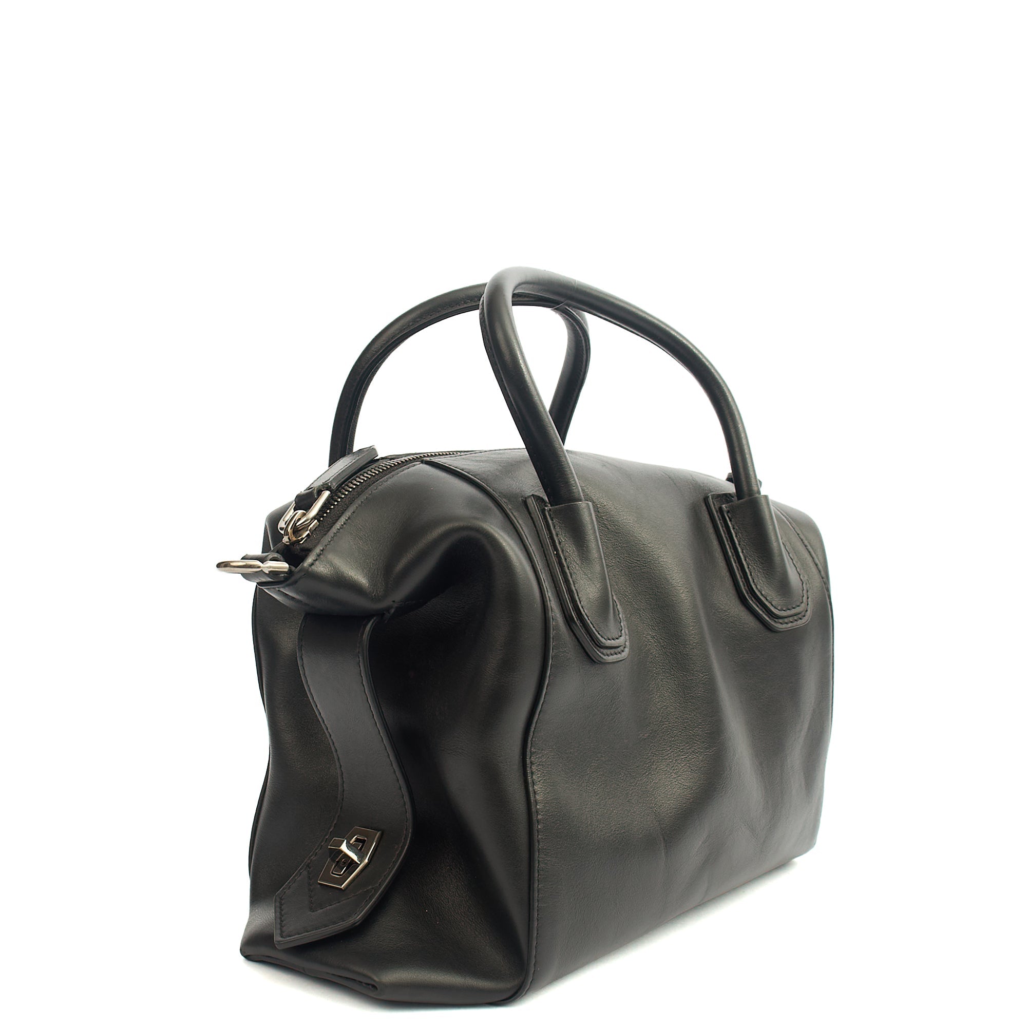 Givenchy Shoulder Bag Antigona Soft - Medium in Black, Leather — Side View