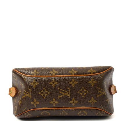 Louis Vuitton Cross Body Crossbody  in Monogram, Leather — Detail View