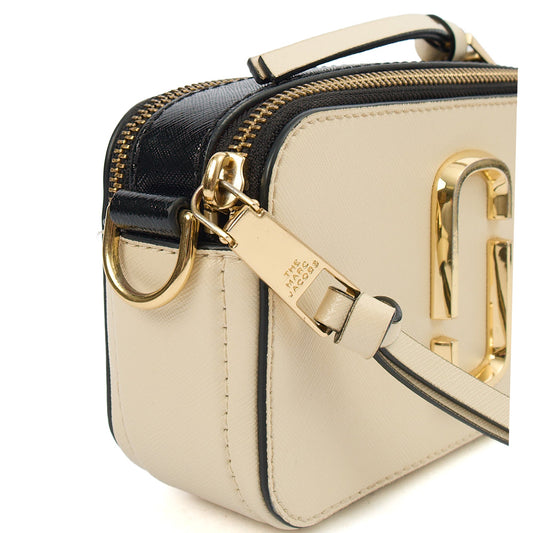 Marc Jacobs Cross Body Snapshot in cloud white, Leather — Side View