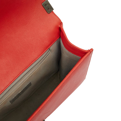 Chanel Shoulder Bag Boy - Medium in Red, Calfskin Leather — Alternate View 19