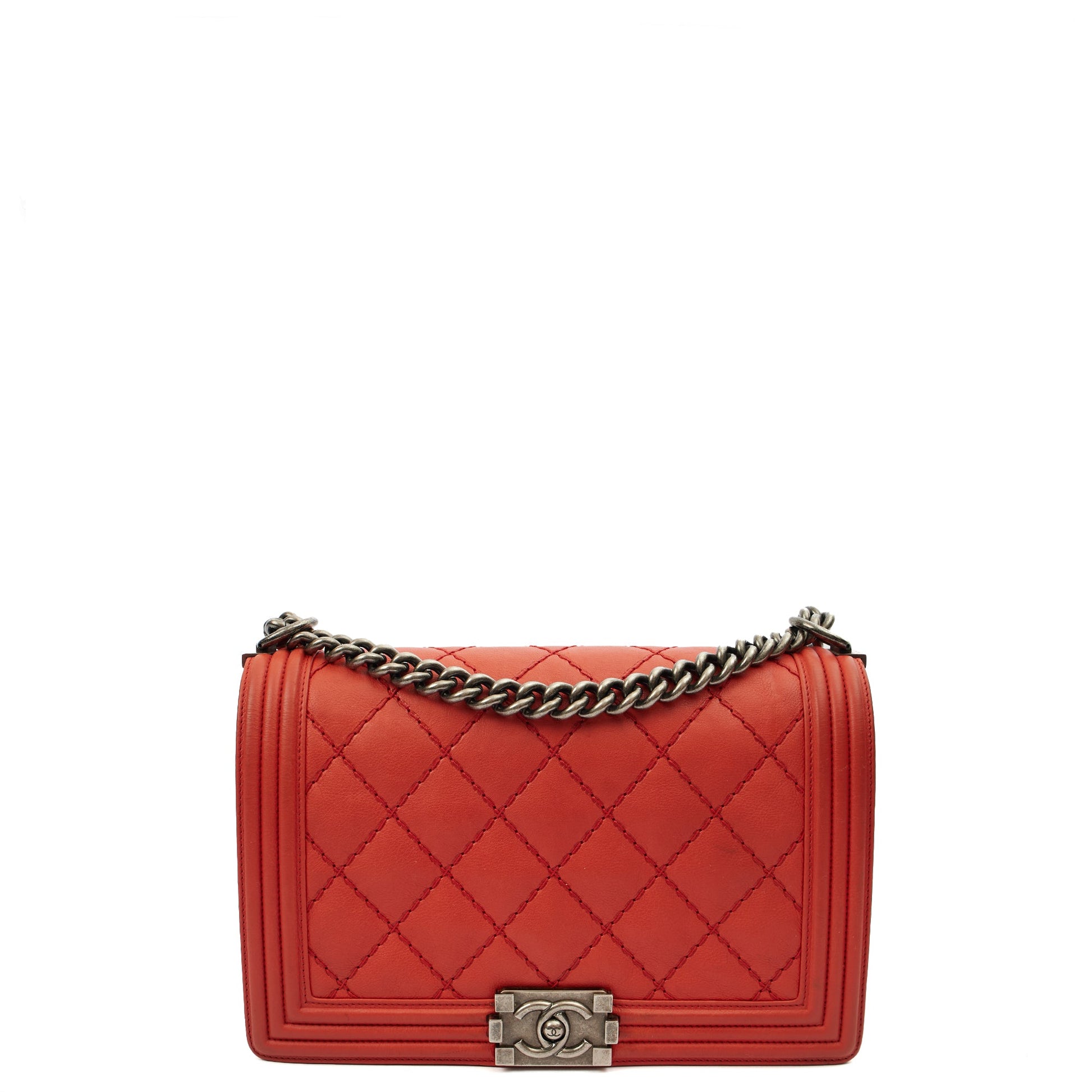 Chanel Shoulder Bag Boy - Medium in Red, Calfskin Leather — Front View