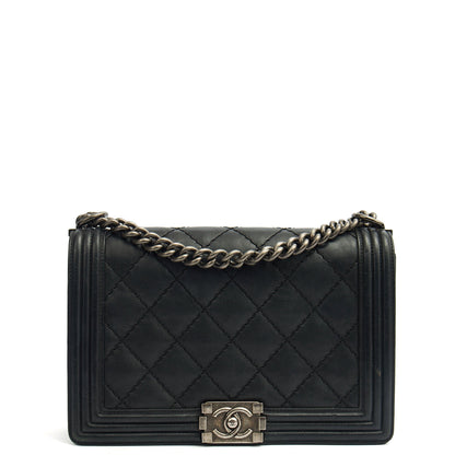 Chanel Shoulder Bag Boy - New Medium in Black, Calfskin Leather — Alternate View 19
