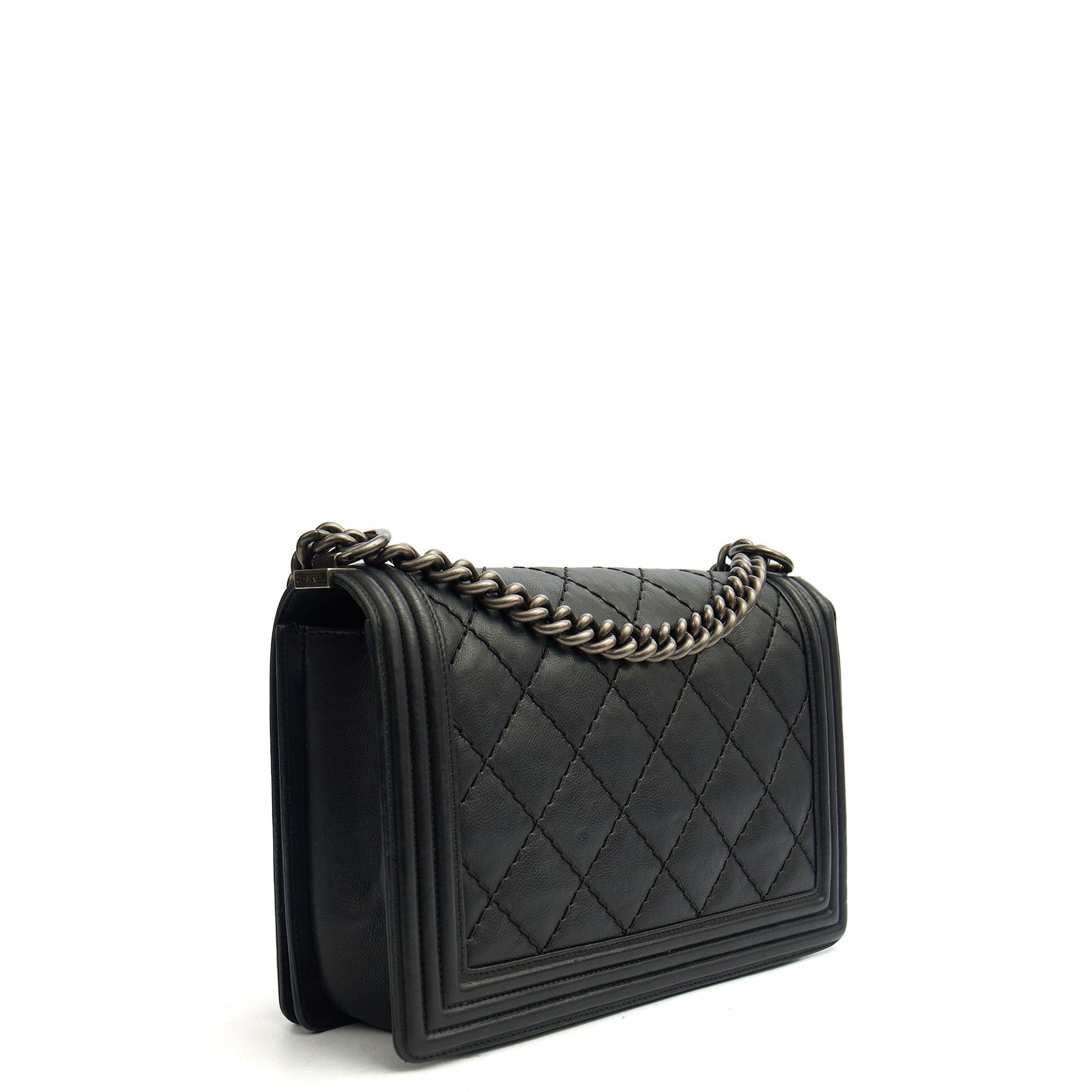 Chanel Shoulder Bag Boy - New Medium in Black, Calfskin Leather — Alternate View 20