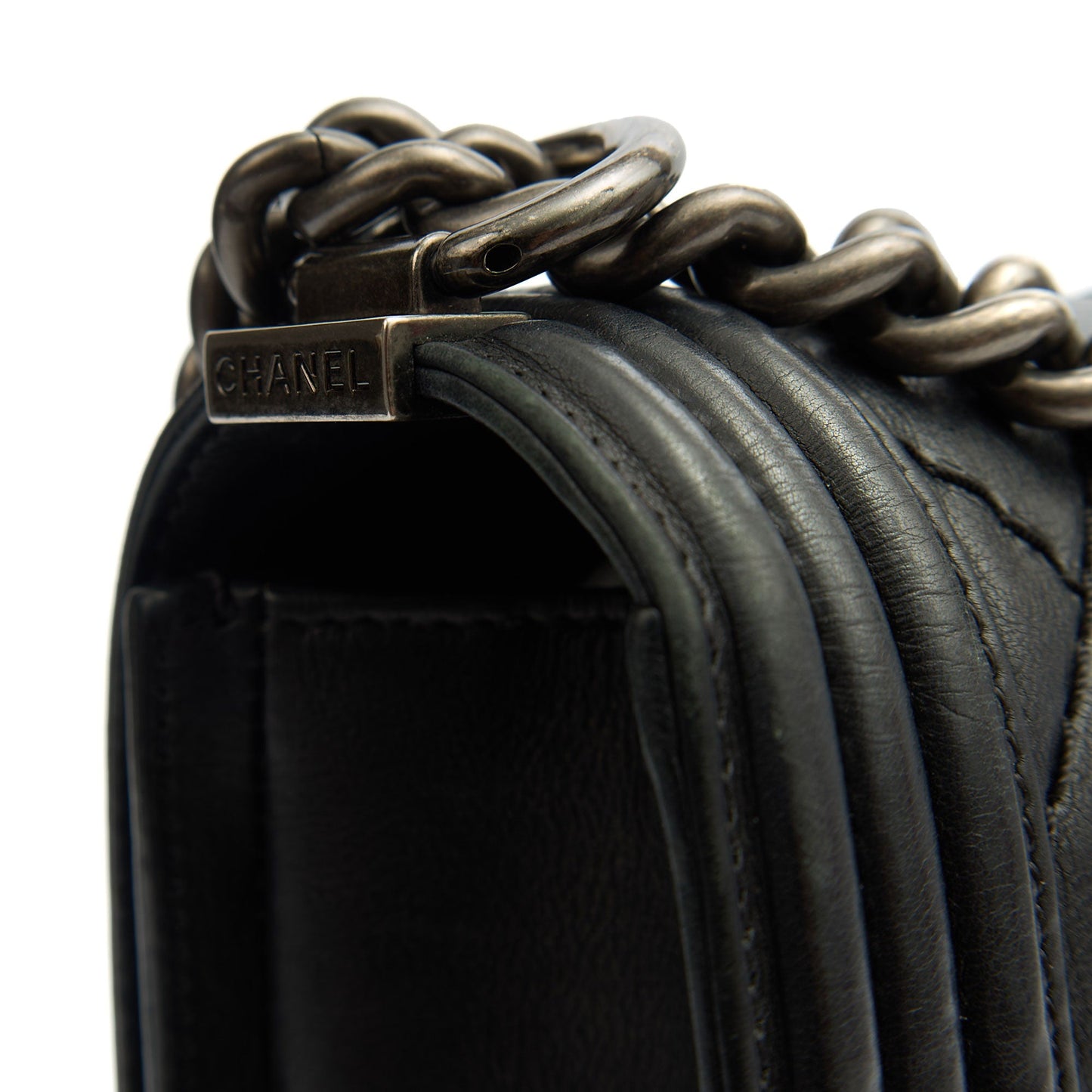 Chanel Shoulder Bag Boy - New Medium in Black, Calfskin Leather — Alternate View 16