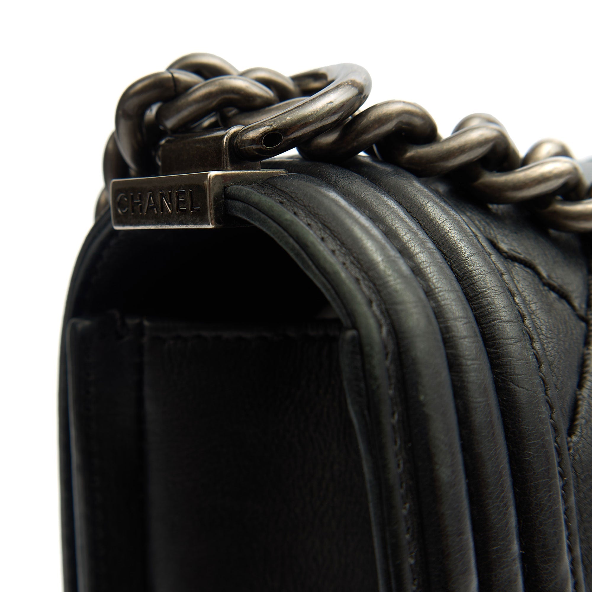 Chanel Shoulder Bag Boy - New Medium in Black, Calfskin Leather — Alternate View 16