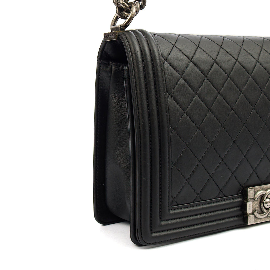 Chanel Shoulder Bag Boy - New Medium in Black — Alternate View 8