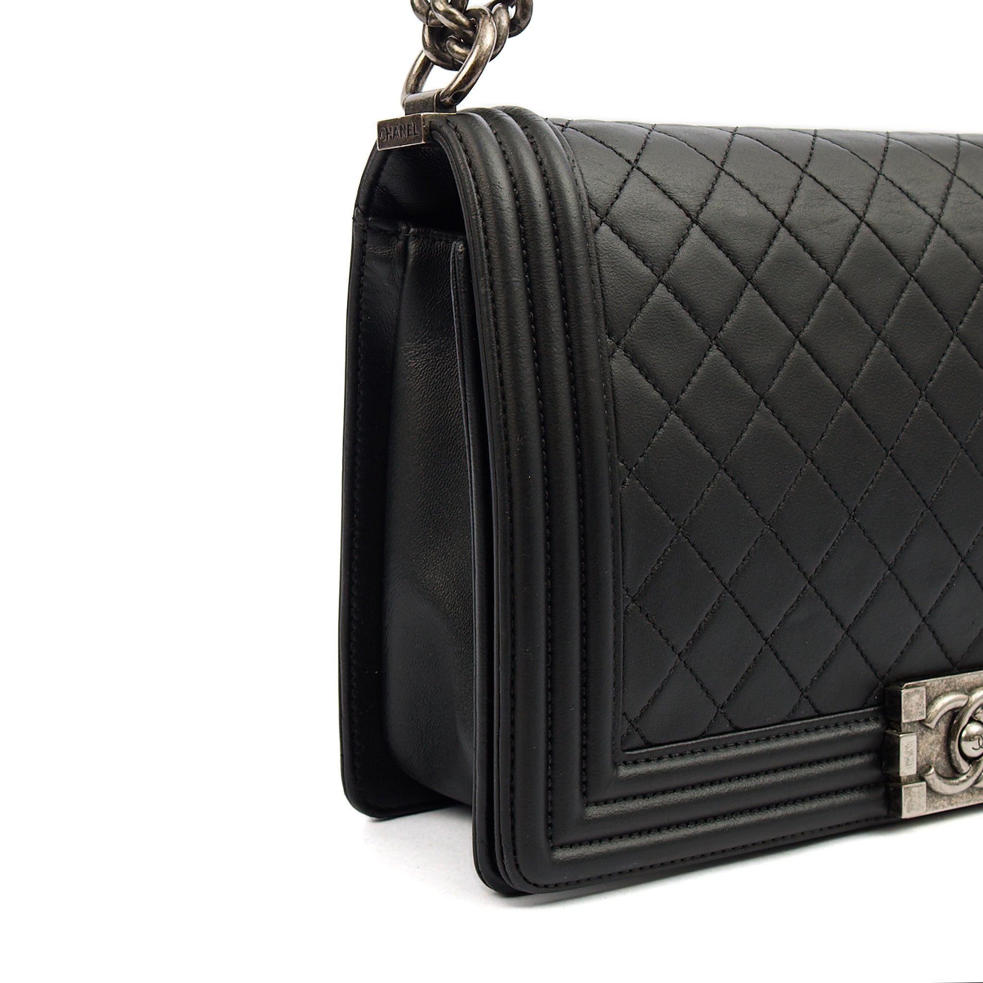 Chanel Shoulder Bag Boy - New Medium in Black — Alternate View 8