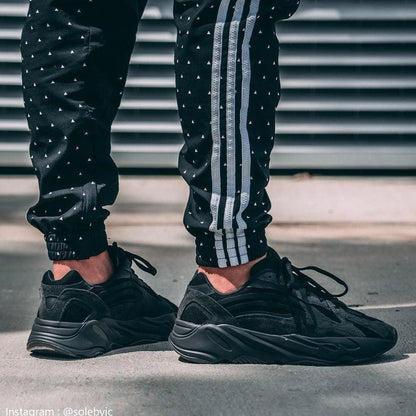 adidas Yeezy Boost 700 V2 Vanta — UK 3.5 | EU 36 | US 4 — Alternate View 7