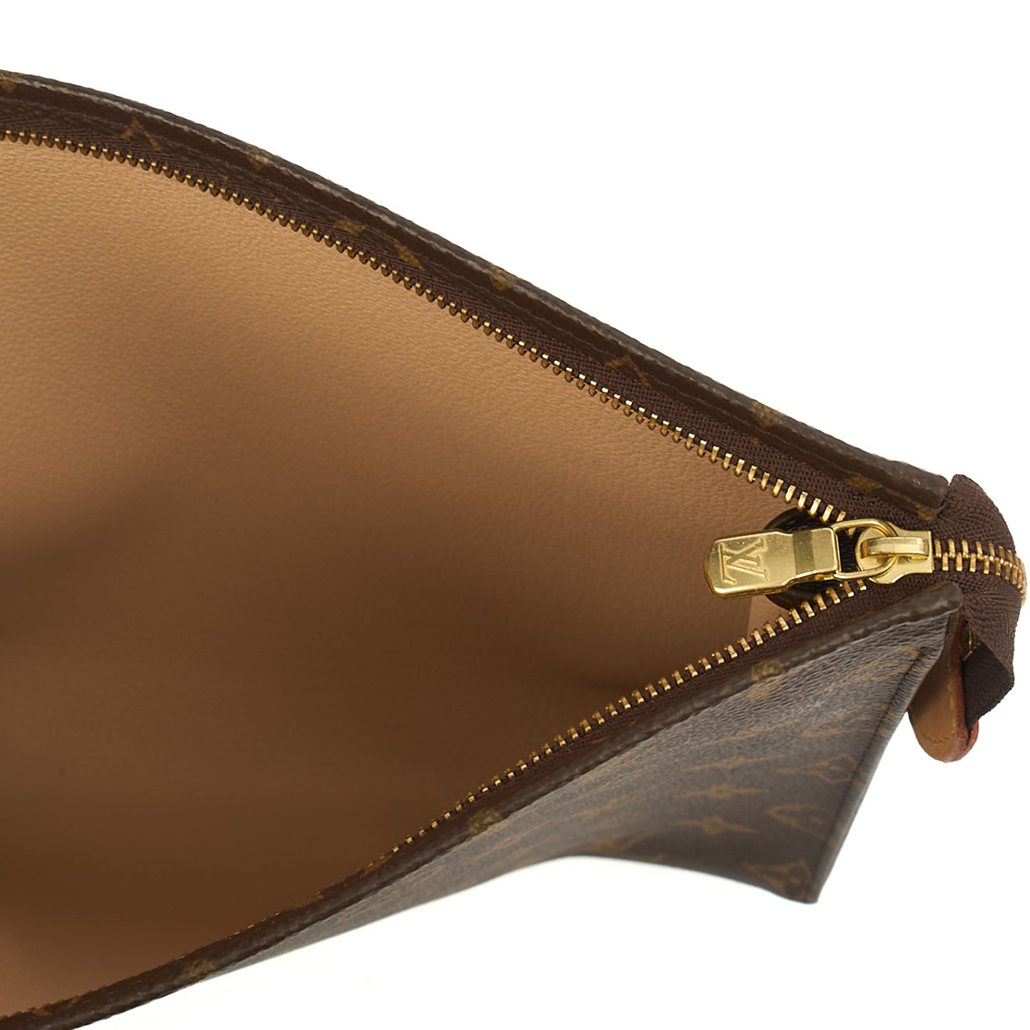 Louis Vuitton Clutch Toiletry Pouch 26  in Monogram, Canvas — Alternate View 17
