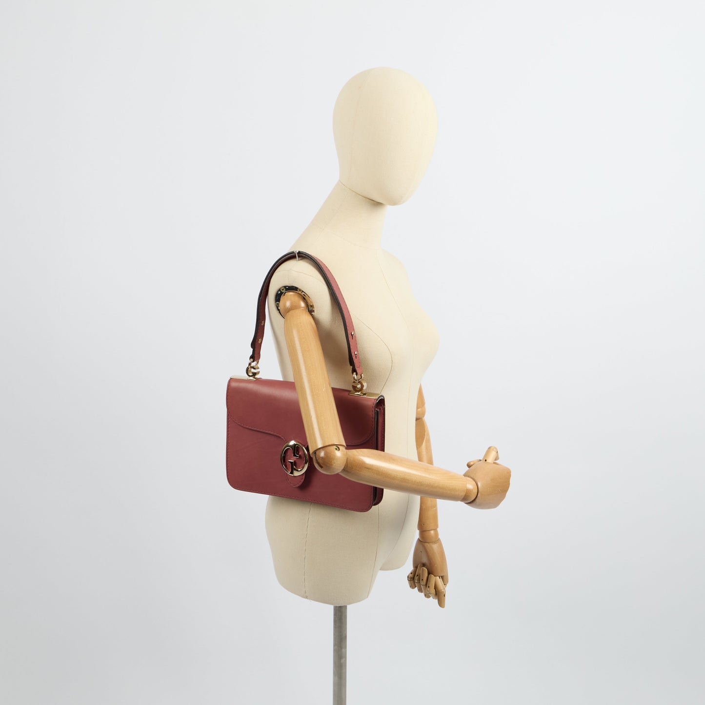 Gucci Shoulder Bag 1973 Crossbody in Pink, Leather — Side View
