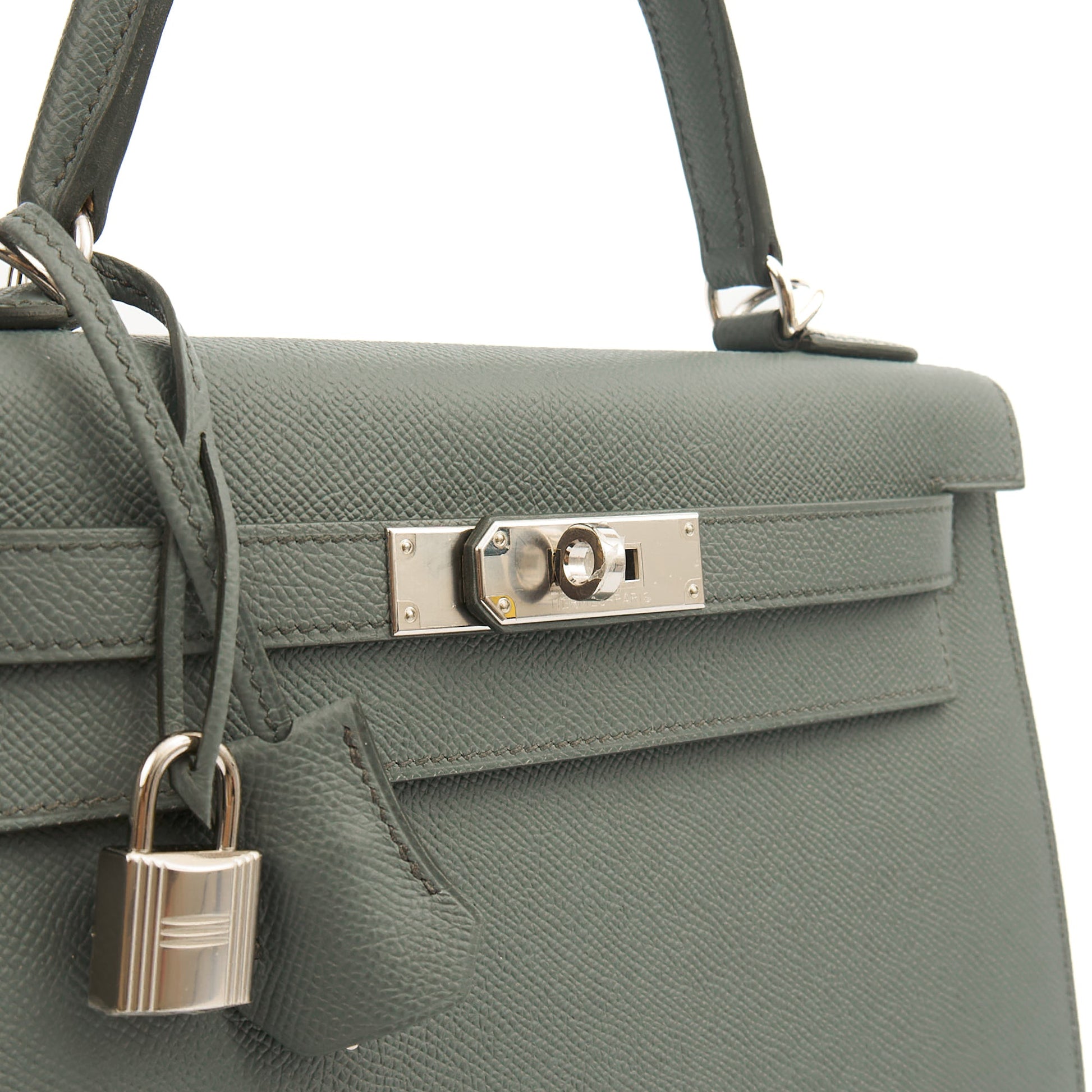 Hermes Kelly 28 in Verte Amande, Epsom Leather — Alternate View 8