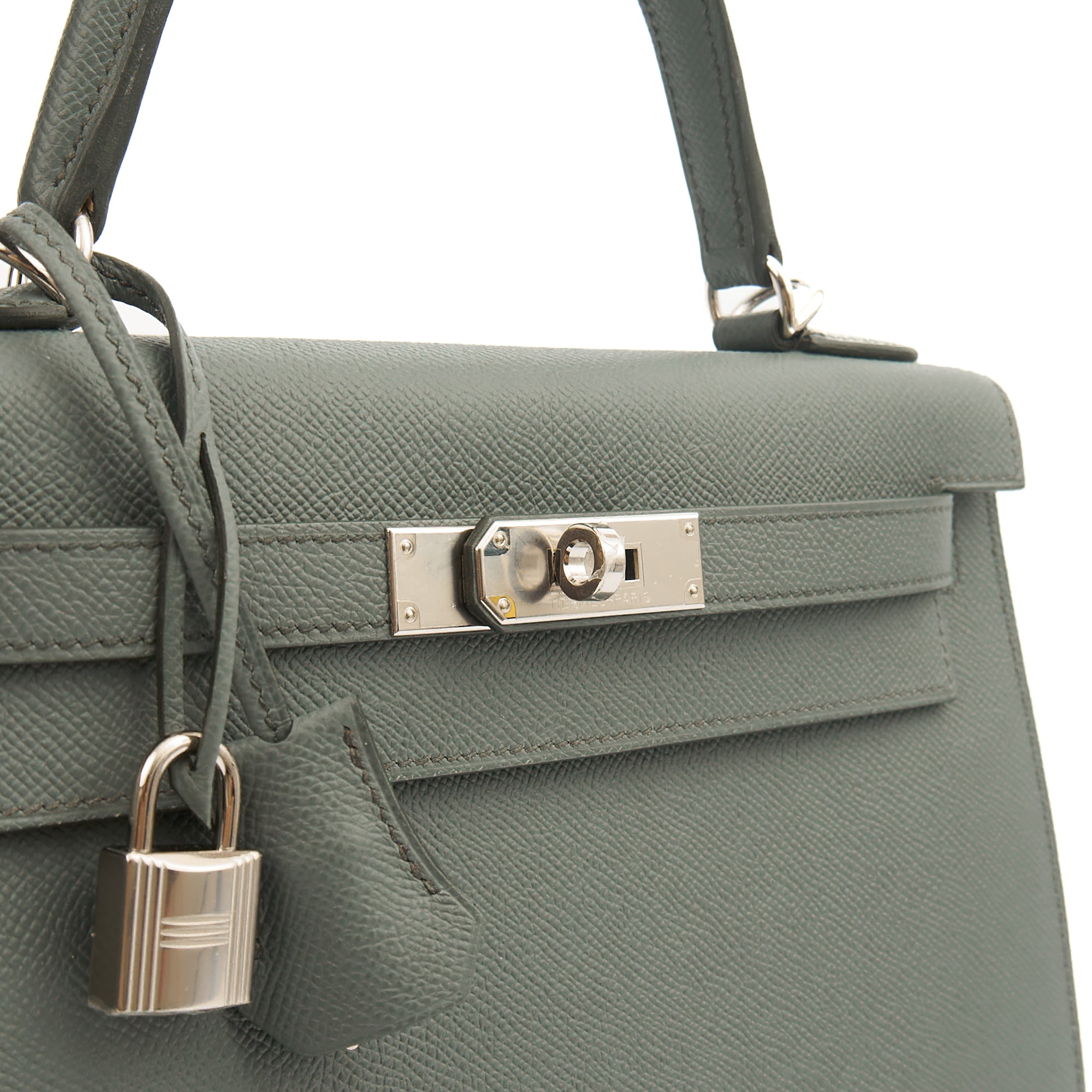 Hermes Kelly 28 in Verte Amande, Epsom Leather — Alternate View 22