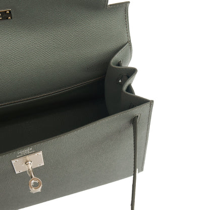 Hermes Kelly 28 in Verte Amande, Epsom Leather — Alternate View 14