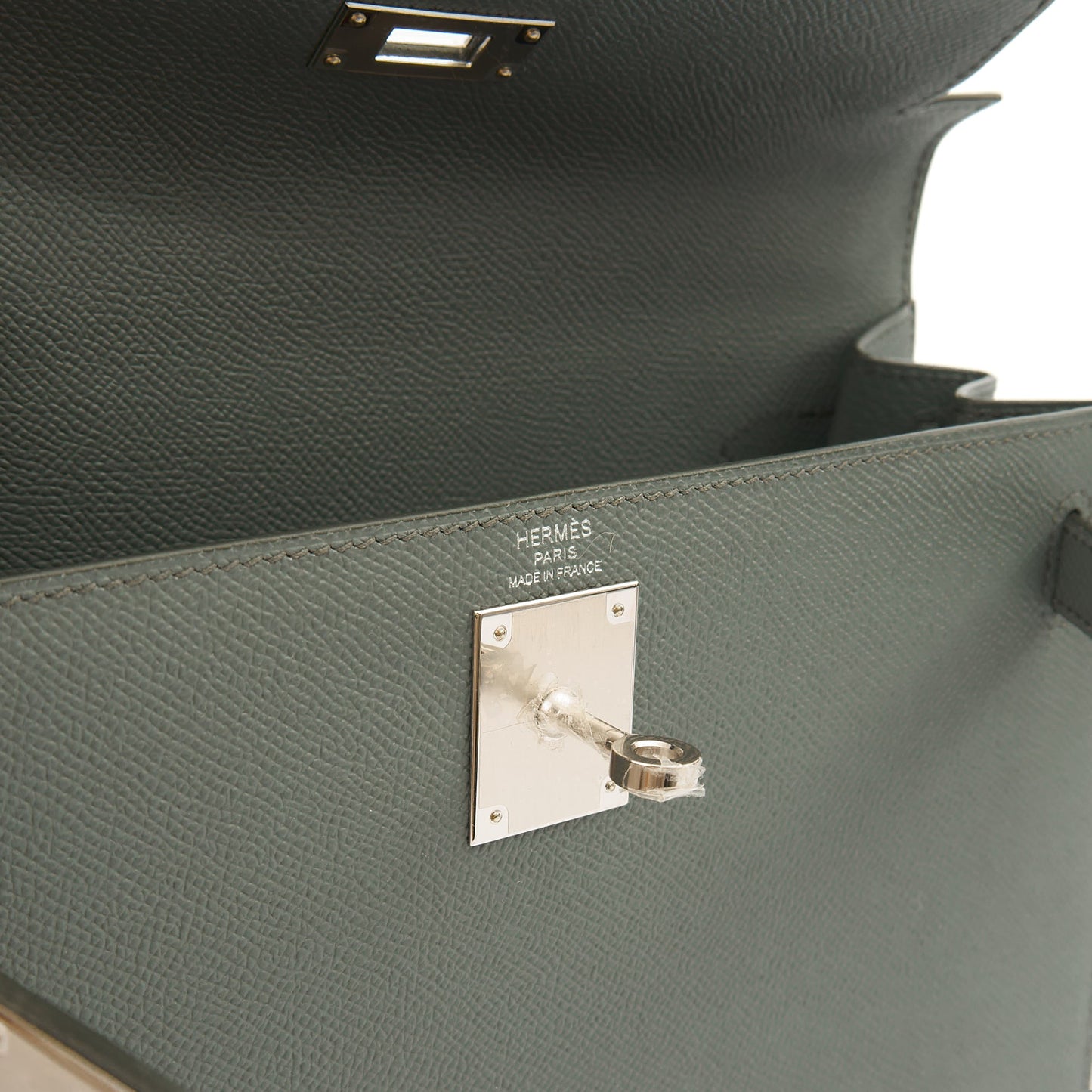 Hermes Kelly 28 in Verte Amande, Epsom Leather — Alternate View 41