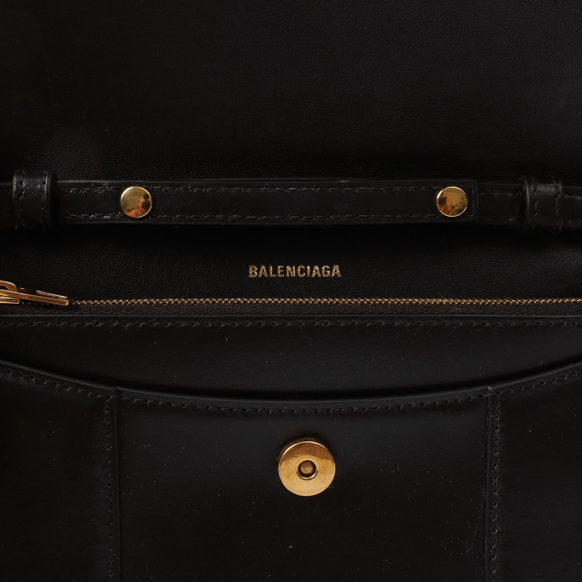 Balenciaga Shoulder Bag Hourglass Wallet on Chain in Black, Leather — Alternate View 19