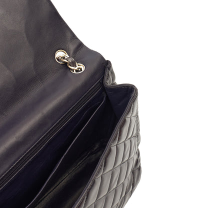 Chanel Shoulder Bag Classic Single Flap - Maxi in Purple, Patent Leather — Alternate View 11