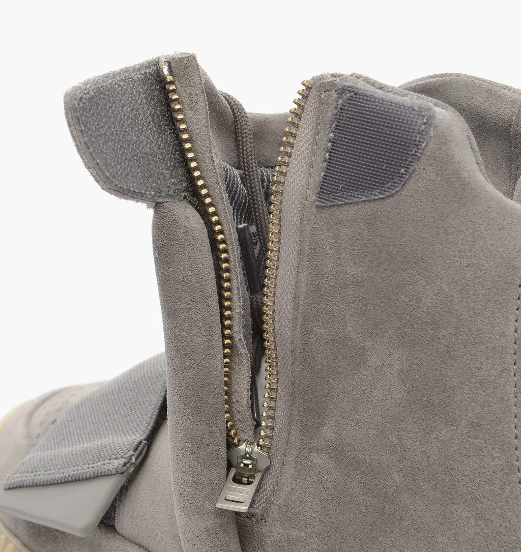 Adidas Originals Yeezy 750 Boost Light Grey-Gum — UK 3.5 | EU 36 | US 4 — Alternate View 9