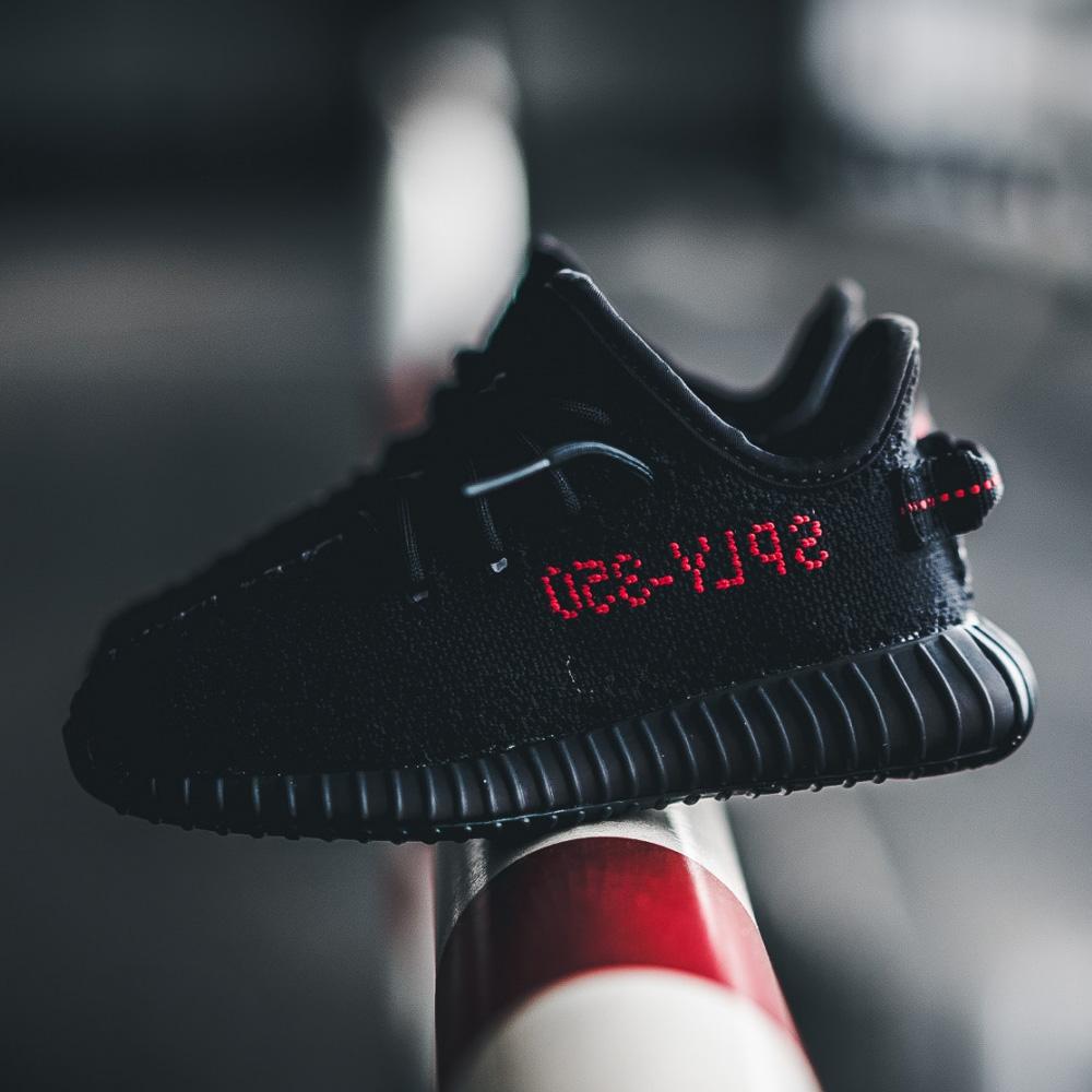 Adidas Yeezy Boost 350 V2 Infant Core Black-Red — UK 0k | EU 16 | US 1k — Lifestyle View
