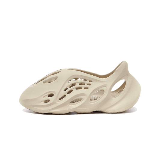 Yeezy Foam Runner Kids 'Sand' — UK 10k | EU 28 | US 10.5k — Front View