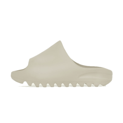adidas Yeezy Slide Kids 'Pure' 2022 Re-Release — UK 10k | EU 28 | US 10.5k — Front View