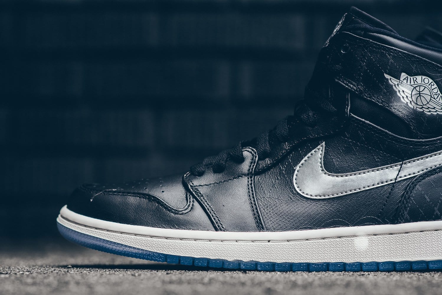 Air Jordan 1 Retro High All-Star — UK 3 | EU 35.5 | US 3.5 — Side View