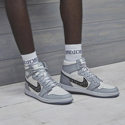 Dior x Air Jordan 1 High — UK 3 | EU 35.5 | US 3.5 — Alternate View 10