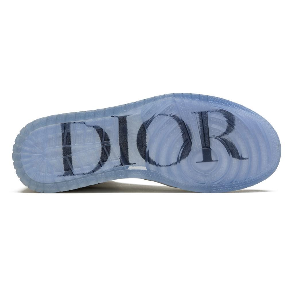 Dior x Air Jordan 1 High — UK 3 | EU 35.5 | US 3.5 — Lifestyle View
