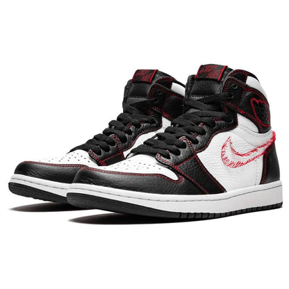 Air Jordan 1 Retro High OG 'Defiant' — UK 3 | EU 35.5 | US 3.5 — Side View