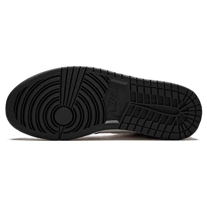 Air Jordan 1 Retro High OG 'Defiant' — UK 3 | EU 35.5 | US 3.5 — Lifestyle View