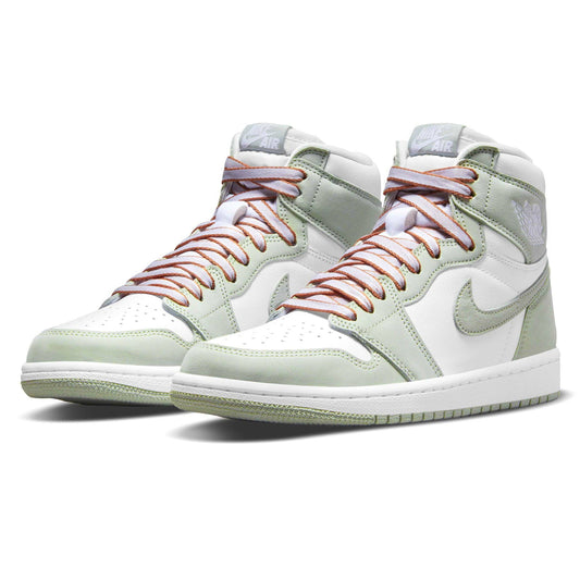 Air Jordan 1 Retro High Wmns OG 'Seafoam' — UK 2.5 | EU 35.5 | US 5 — Side View