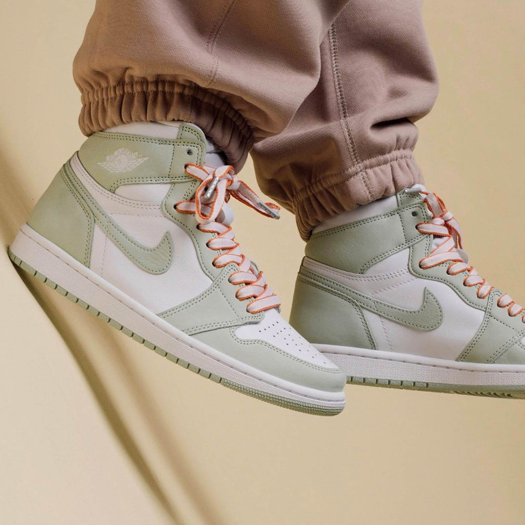 Air Jordan 1 Retro High Wmns OG 'Seafoam' — UK 2.5 | EU 35.5 | US 5 — Lifestyle View