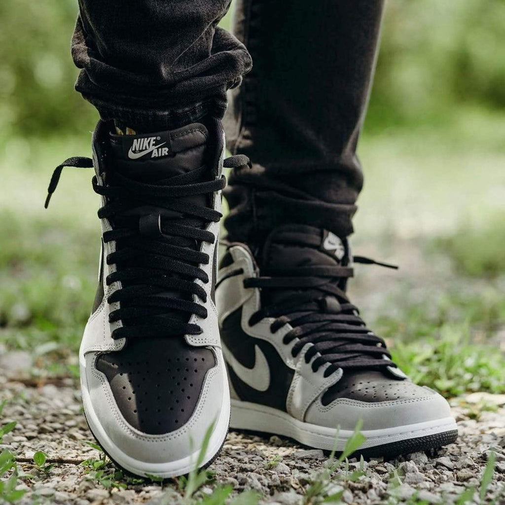 Air Jordan 1 Retro High OG 'Shadow 2.0' — UK 3 | EU 35.5 | US 3.5 — Detail View
