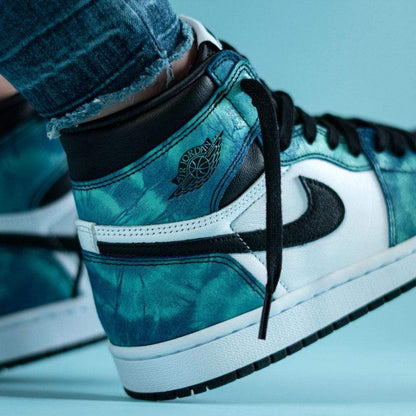 Air Jordan 1 Wmns Retro High OG 'Tie-Dye' — UK 2.5 | EU 35.5 | US 5 — Alternate View 8